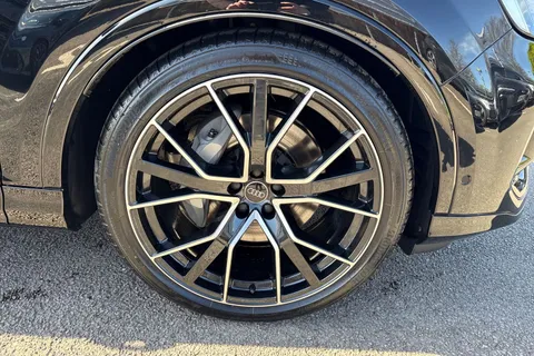 Audi Q7 3.0 TDI V6 Black Edition Tiptronic quattro Euro 6 (s/s) 5dr Thumbnail #10