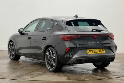 KW25XGD CUPRA Leon 1.5 eTSI 150 V2 5dr DSG Thumbnail #3