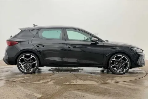 KW25XGD CUPRA Leon 1.5 eTSI 150 V2 5dr DSG Thumbnail #4