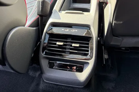  Volkswagen ID.4 79kWh GTX Edition Auto 4Motion 5dr Thumbnail #38