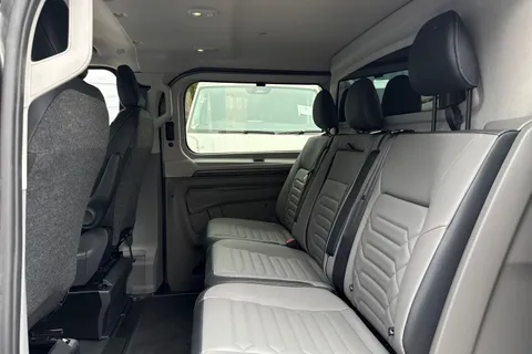 PK26AKY Volkswagen Transporter 2.0 TDI 150 Commerce Pro Kombi Conversion 4MOTION Auto Thumbnail #19
