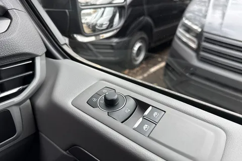 PK26AKY Volkswagen Transporter 2.0 TDI 150 Commerce Pro Kombi Conversion 4MOTION Auto Thumbnail #21