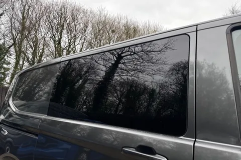 PK26AKY Volkswagen Transporter 2.0 TDI 150 Commerce Pro Kombi Conversion 4MOTION Auto Thumbnail #28