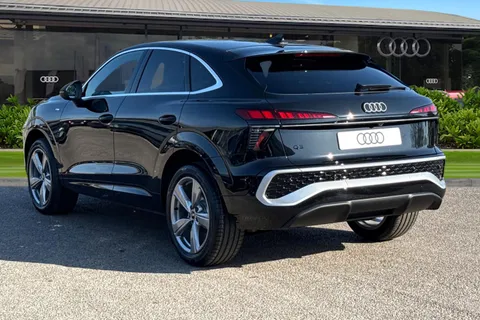 Audi Q3 1.5 TFSI S line Sportback S Tronic Euro 6 (s/s) 5dr Thumbnail #3