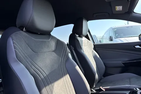  Volkswagen ID.4 Pure 52kWh Match Auto 5dr Thumbnail #24