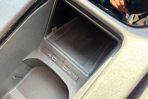  Volkswagen ID.4 Pure 52kWh Match Auto 5dr Thumbnail #41