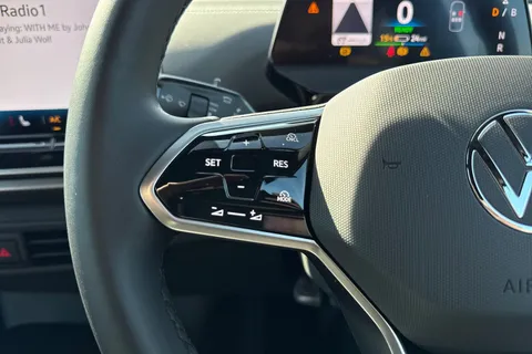  Volkswagen ID.4 Pure 52kWh Match Auto 5dr Thumbnail #44