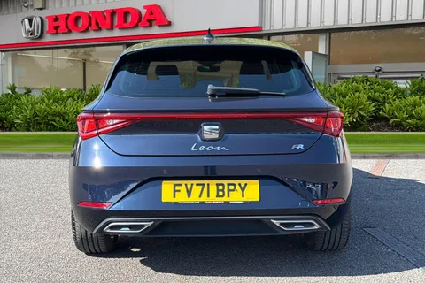 FV71BPY SEAT Leon 1.5 eTSI MHEV FR Sport DSG Euro 6 (s/s) 5dr Thumbnail #7