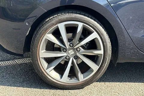 FV71BPY SEAT Leon 1.5 eTSI MHEV FR Sport DSG Euro 6 (s/s) 5dr Thumbnail #14