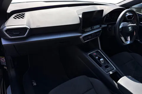 FV71BPY SEAT Leon 1.5 eTSI MHEV FR Sport DSG Euro 6 (s/s) 5dr Thumbnail #17