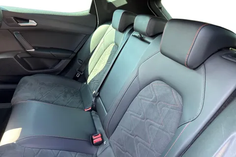 FV71BPY SEAT Leon 1.5 eTSI MHEV FR Sport DSG Euro 6 (s/s) 5dr Thumbnail #19