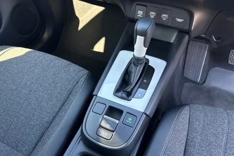 GN23XGC Honda Jazz 1.5 i-MMD Hybrid SR 5dr eCVT Thumbnail #23