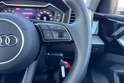 PK75XCV Audi A1 Sport 30 TFSI  116 PS S tronic Thumbnail #31