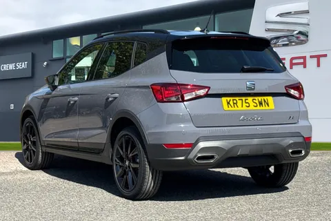KR75SWN SEAT Arona 1.0 TSI FR Black Edition DSG Euro 6 (s/s) 5dr Thumbnail #2