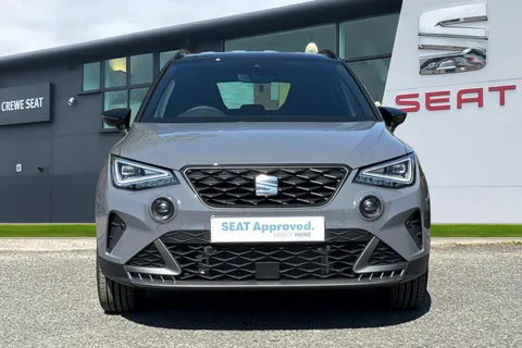KR75SWN SEAT Arona 1.0 TSI FR Black Edition DSG Euro 6 (s/s) 5dr Thumbnail #6