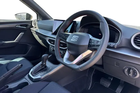 KR75SWN SEAT Arona 1.0 TSI FR Black Edition DSG Euro 6 (s/s) 5dr Thumbnail #14
