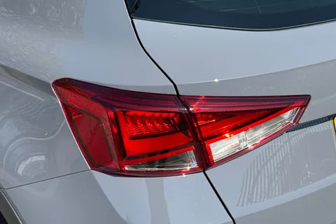 KR75SWN SEAT Arona 1.0 TSI FR Black Edition DSG Euro 6 (s/s) 5dr Thumbnail #27