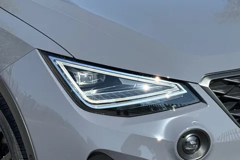 KR75SWN SEAT Arona 1.0 TSI FR Black Edition DSG Euro 6 (s/s) 5dr Thumbnail #39