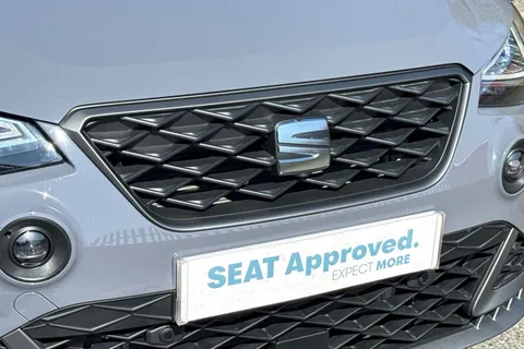 KR75SWN SEAT Arona 1.0 TSI FR Black Edition DSG Euro 6 (s/s) 5dr Thumbnail #40