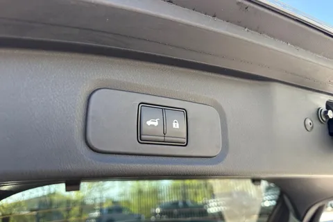 DP72HLY Nissan Qashqai 1.5 h e-POWER Tekna Auto Euro 6 (s/s) 5dr Thumbnail #29
