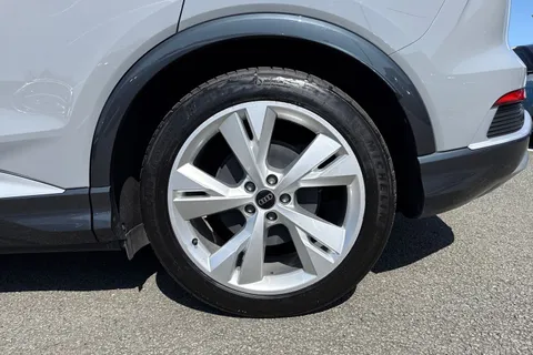 LL72CBV Audi Q4 e-tron Q4  S line 40 e-tron  150,00 kW Thumbnail #13