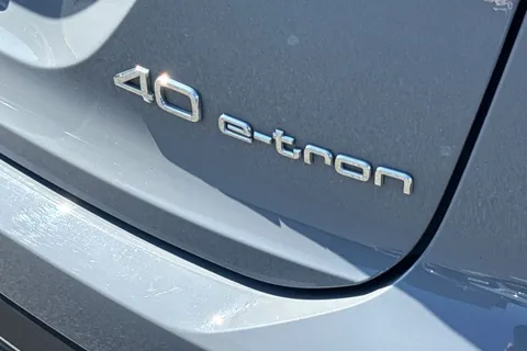 LL72CBV Audi Q4 e-tron Q4  S line 40 e-tron  150,00 kW Thumbnail #43