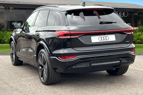  Audi Q6 E-Tron 100kWh Black Edition Auto quattro 5dr Thumbnail #3
