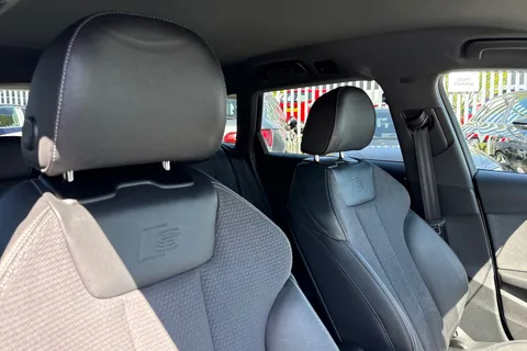 L70RNM Audi A4 Avant Avant S line 35 TFSI  150 PS S tronic Thumbnail #25