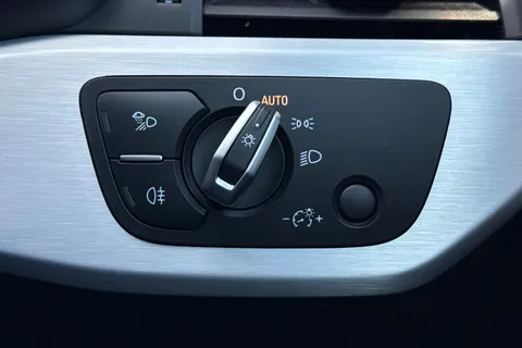 L70RNM Audi A4 Avant Avant S line 35 TFSI  150 PS S tronic Thumbnail #30