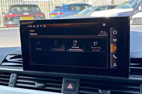 L70RNM Audi A4 Avant Avant S line 35 TFSI  150 PS S tronic Thumbnail #39