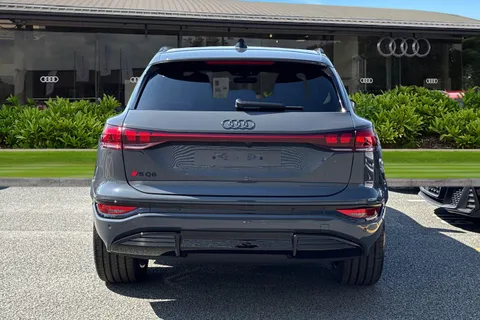  Audi Sq6 E-Tron 100kWh S Black Edition Auto quattro 5dr Thumbnail #5