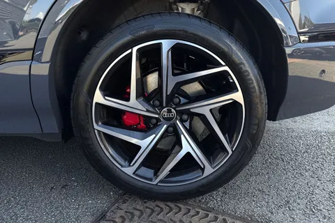  Audi Sq6 E-Tron 100kWh S Black Edition Auto quattro 5dr Thumbnail #13