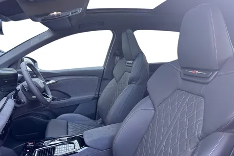  Audi Sq6 E-Tron 100kWh S Black Edition Auto quattro 5dr Thumbnail #16