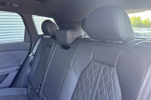  Audi Sq6 E-Tron 100kWh S Black Edition Auto quattro 5dr Thumbnail #19