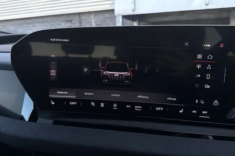  Audi Sq6 E-Tron 100kWh S Black Edition Auto quattro 5dr Thumbnail #29