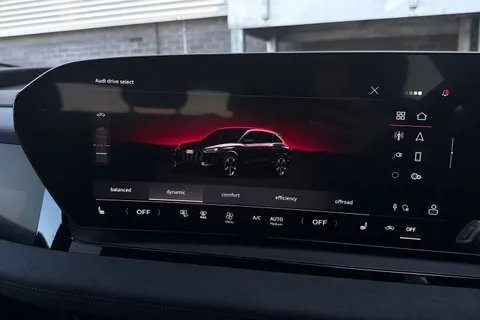  Audi Sq6 E-Tron 100kWh S Black Edition Auto quattro 5dr Thumbnail #30