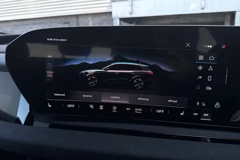  Audi Sq6 E-Tron 100kWh S Black Edition Auto quattro 5dr Thumbnail #31