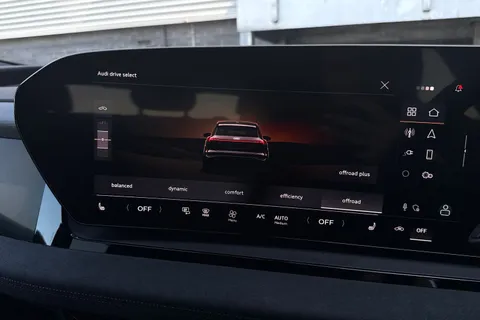  Audi Sq6 E-Tron 100kWh S Black Edition Auto quattro 5dr Thumbnail #32