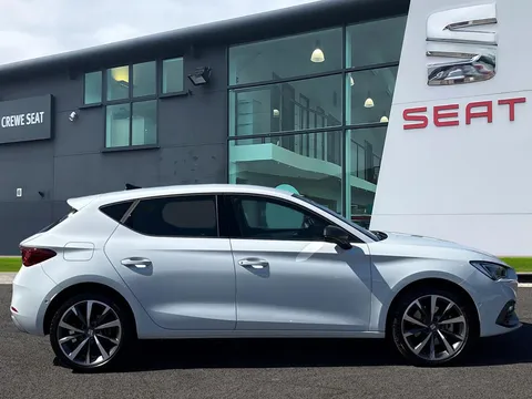 MF75LTA SEAT Leon 1.5 e-Hybrid FR Sport 5dr DSG [DAP] **VAT QUALIFYING** Thumbnail #4