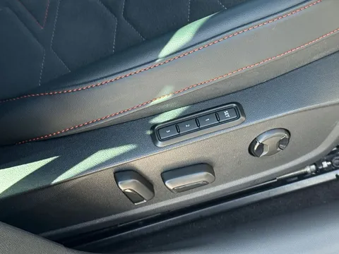 MF75LTA SEAT Leon 1.5 e-Hybrid FR Sport 5dr DSG [DAP] **VAT QUALIFYING** Thumbnail #35