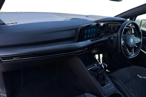 VK21KKL Volkswagen Golf 1.5 TSI R-Line Euro 6 (s/s) 5dr Thumbnail #16