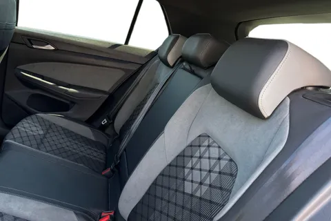 VK21KKL Volkswagen Golf 1.5 TSI R-Line Euro 6 (s/s) 5dr Thumbnail #18