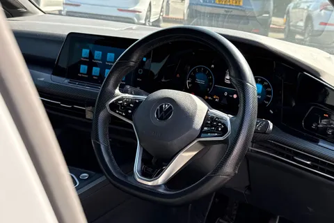 VK21KKL Volkswagen Golf 1.5 TSI R-Line Euro 6 (s/s) 5dr Thumbnail #30