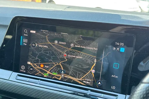 VK21KKL Volkswagen Golf 1.5 TSI R-Line Euro 6 (s/s) 5dr Thumbnail #39