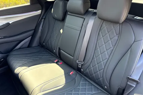 DF75KYS BYD Sealion 7 91.3kWh Excellence Auto AWD 5dr Thumbnail #14