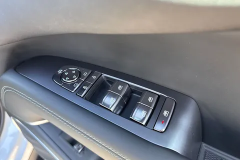 DF75KYS BYD Sealion 7 91.3kWh Excellence Auto AWD 5dr Thumbnail #18