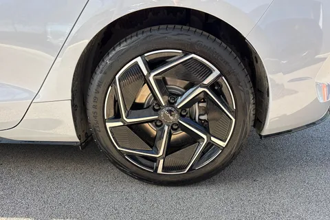 DF75FGM BYD SEAL 82.5kWh Excellence Auto AWD 4dr Thumbnail #22