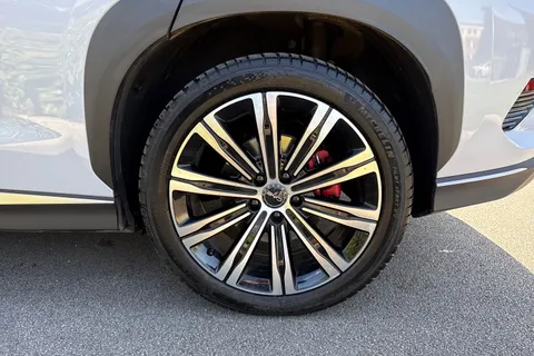 DF75KYS BYD Sealion 7 91.3kWh Excellence Auto AWD 5dr Thumbnail #22