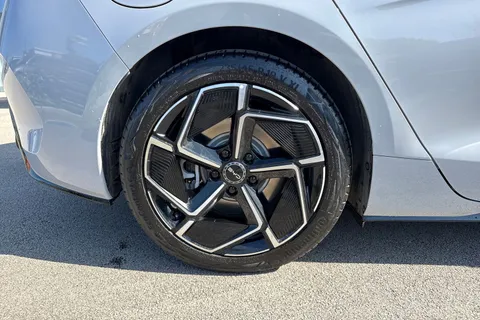 DF75FGM BYD SEAL 82.5kWh Excellence Auto AWD 4dr Thumbnail #23