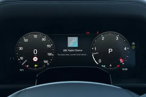  Land Rover Defender 110 3.0 D250 MHEV X-Dynamic HSE Auto 4WD Euro 6 (s/s) 5dr Thumbnail #16